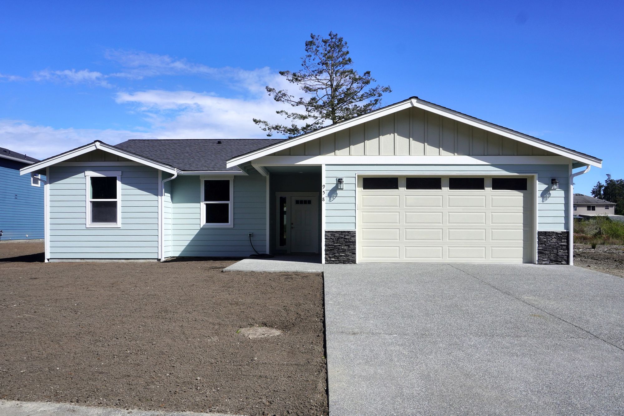 Evergreen Edge, craftsman home in Oak Harbor